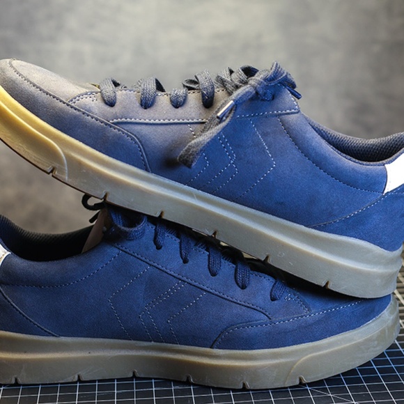 Dr. Scholl's Madison Men's Sneaker Navy size 11 with Box - Picture 8 of 9